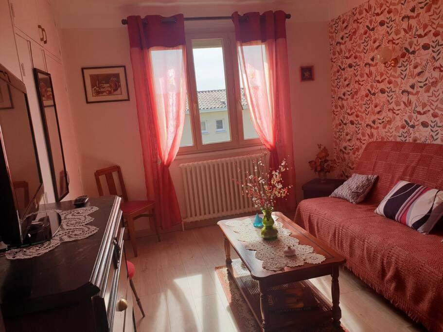 Appartement Avec Grand Jardin Labatut  المظهر الخارجي الصورة